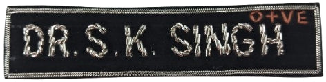 NAME PLATE IN SILVER HAND ZARI